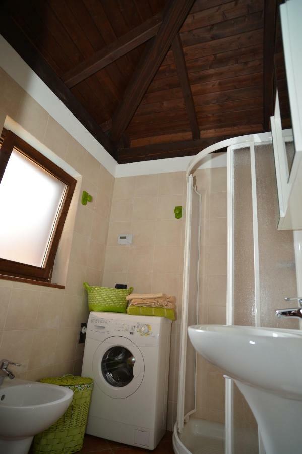 Il Basciutin Apartment Pettenasco Exterior foto